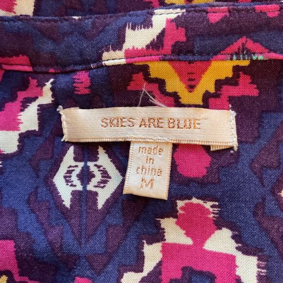Skies Are Blue Navy Aztec Print Button Front W/Embroider Accents Top M - Picture 3 of 5